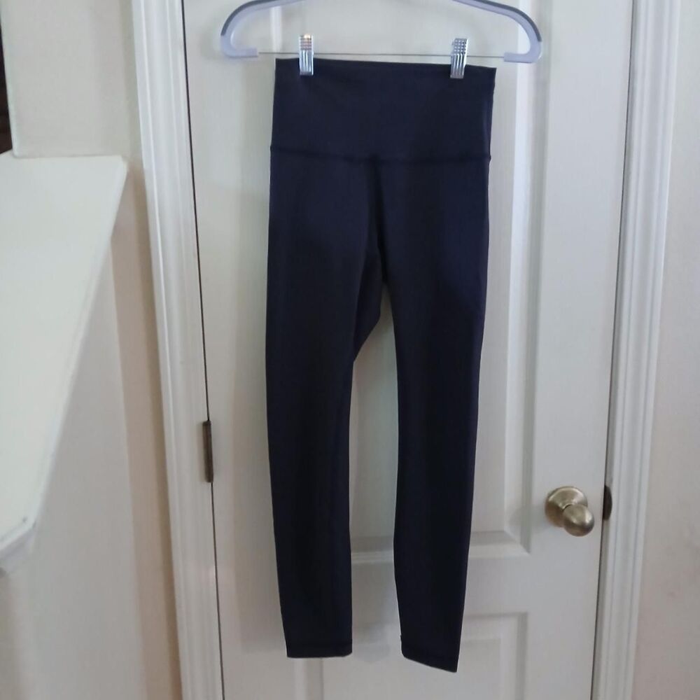 Lululemon Black High Rise Athletic Yoga Pants Leggings 4 Activewear Minimalist